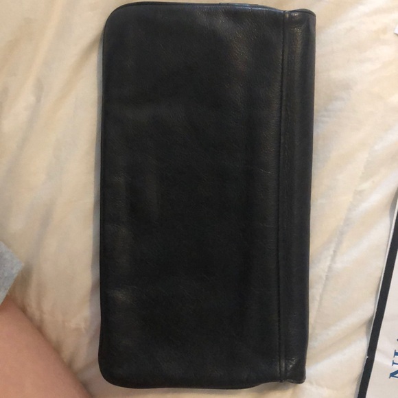 Tory Burch black clutch with chain gold - Picture 3 of 8